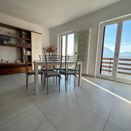 Bianca Apartman Varenna