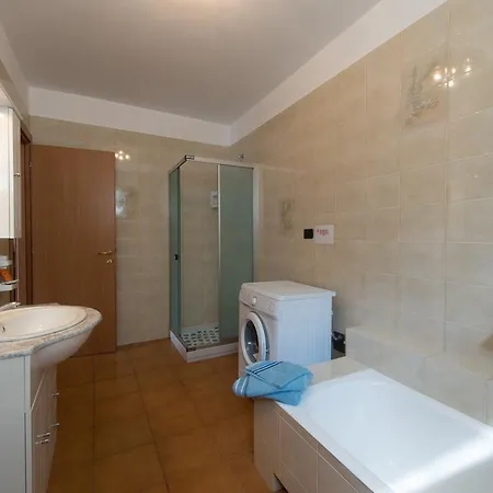 Bianca Διαμέρισμα Βαρένα